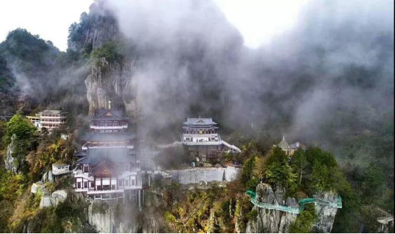 春季万人游 我在南宫山与春天撞个满怀