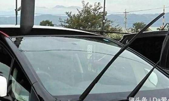 汽车雨刮器“刮不干净”，还有异响咋办？教你一招，简单又实用！