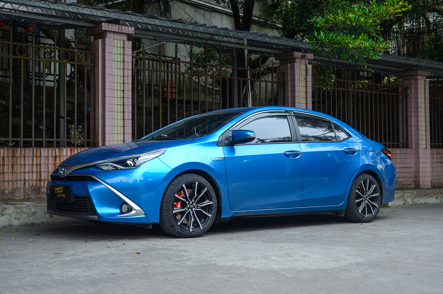 丰田雷凌改装德国TEI Racing P40S大四刹车套装