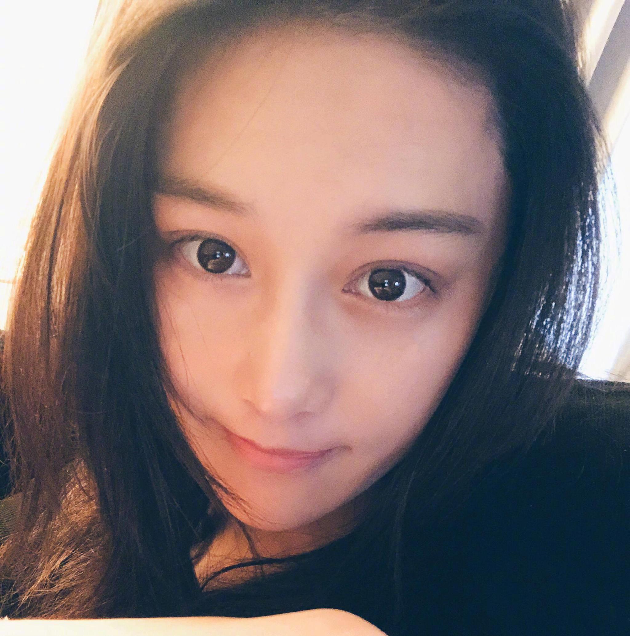 张馨予被传怀孕后,发视频动态晒辣味美食,网友