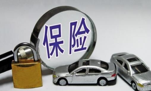 车辆保险不能忽视，400万奔驰被刮花，车主十万修车很心碎