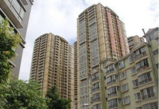 买房时,1梯2户和2梯4户到底有啥区别?别傻傻