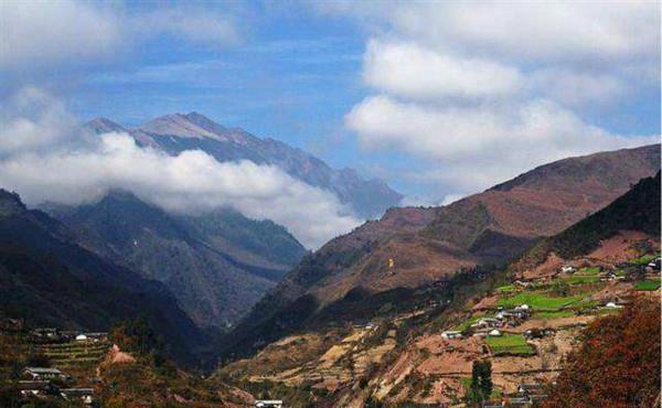 四川凉山真的很穷?带你走进一个真实的凉山,房