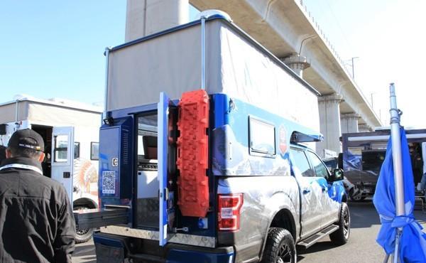 啥叫四驱王者房车?旅美速腾2019款福特F150越野者说低调点!