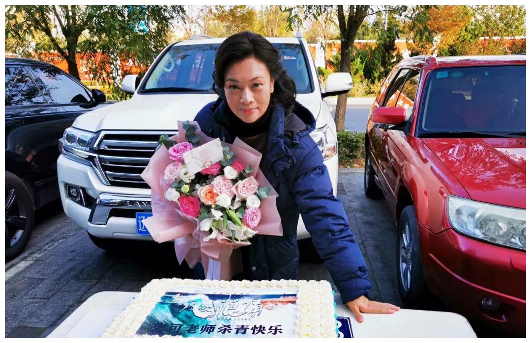 央视元宵陈道明泪目朗诵!宋春丽宝刀未老!56岁史可为家乡助威!