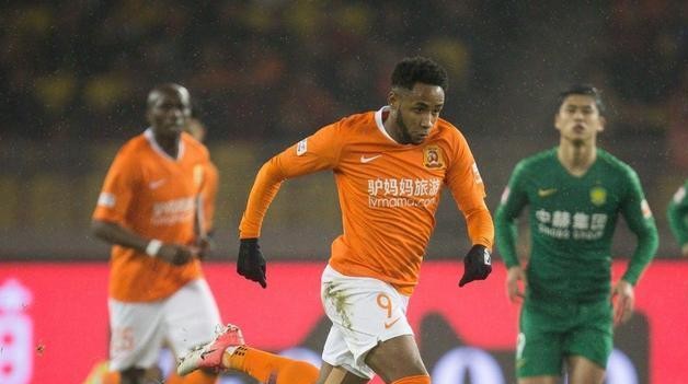 球的无奈!首轮刚过这队就要退赛,顺带足协杯也