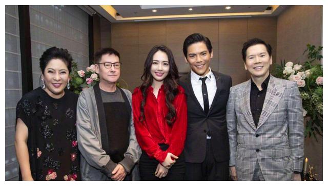 得向太同意碧婷当儿媳,她们两个的生辰八字,不