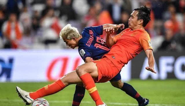 伟大的中国足球中后卫冯潇霆,和巅峰时期的李