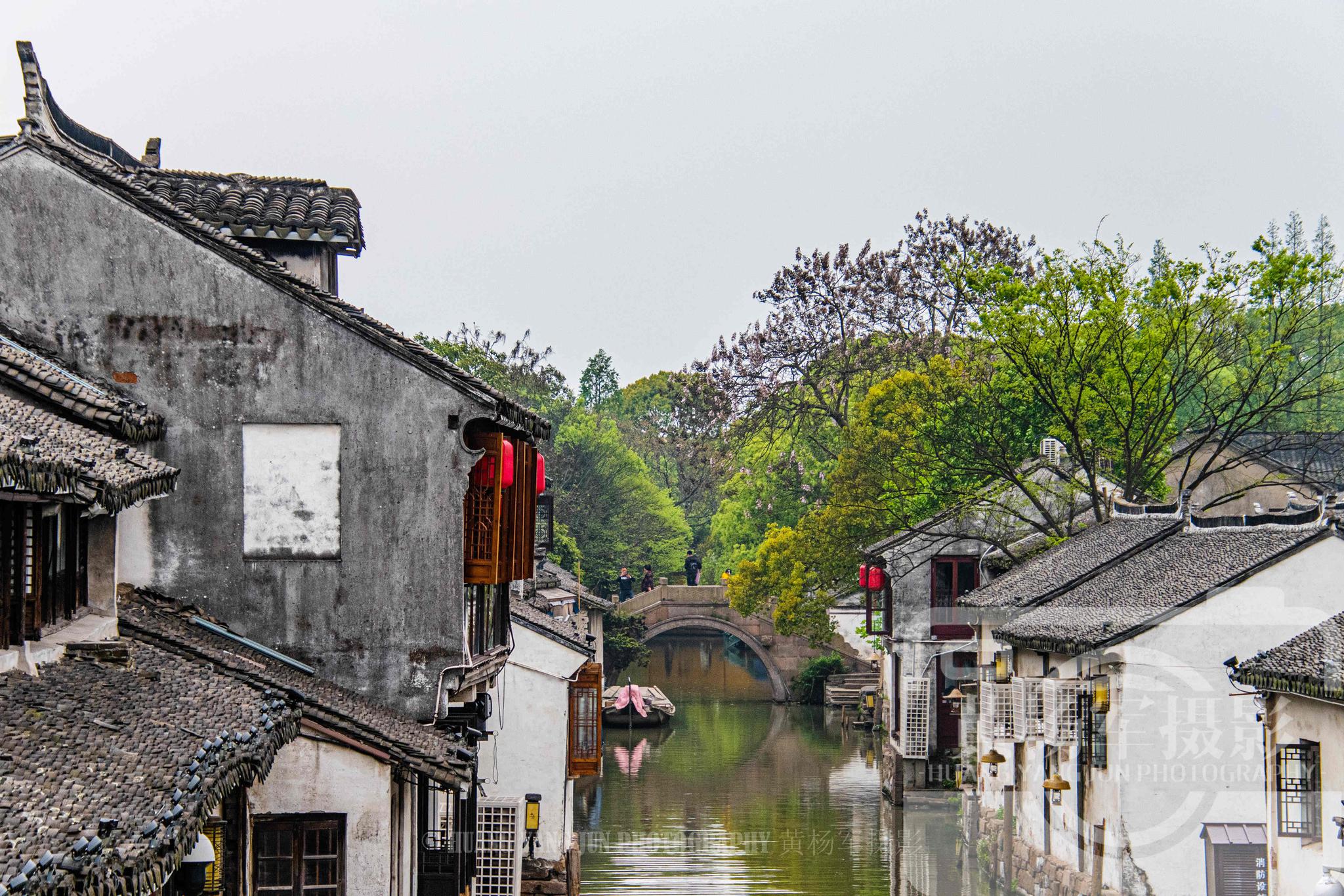 苏州市周庄古镇的水乡风光,中国第一水乡的古朴美,江南景色如画