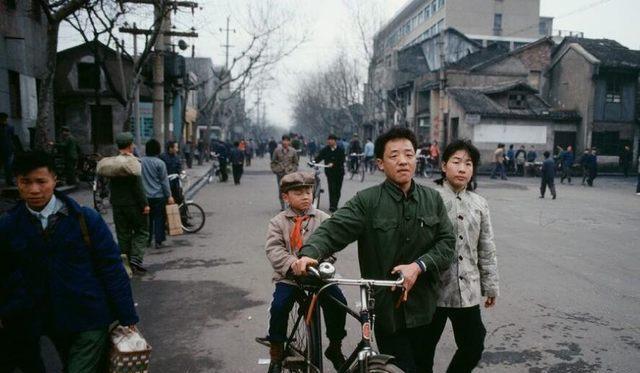 八十年代老照片人们最纯真的年代图四那种感觉再也不会有