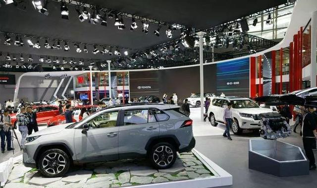 不一样的广州车展，卖车的销售顾问变身成技术推广达人