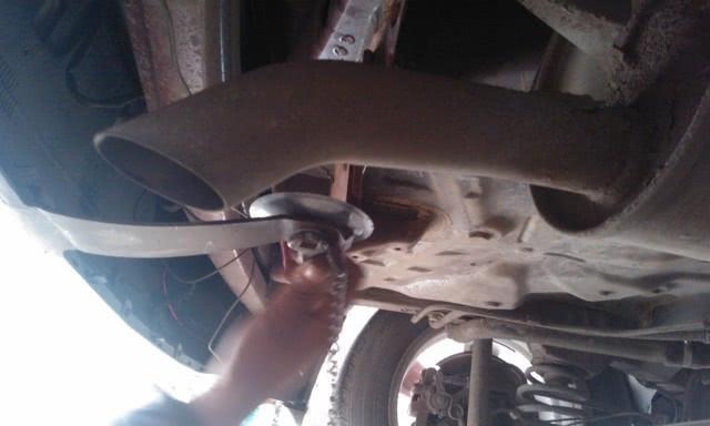 车子后处拴条铁链子，只是好看？修车师傅：5年驾龄老司机才知道