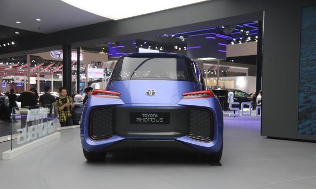 造型前卫，丰田RHOMBUS EV概念车，上海国际车展实拍！