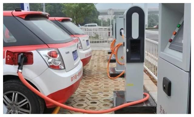 非纯电动禁止注册网约车 滴滴司机:再也不想跑滴滴了
