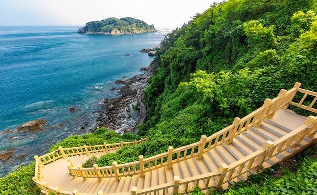 史上最全暑期出游攻略瑞丽长海县腾冲游,景点最强全成都到海岛大连自驾游攻略图片