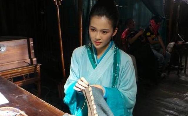 神雕侠侣武功排行榜_《神雕侠侣》武功终极排名,杨过第六,郭靖第二,第一是他