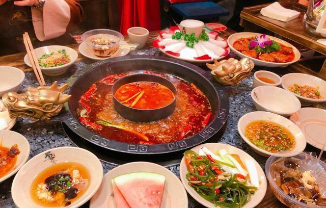 中国美食代表火锅,原来在四川和重庆有很大差距