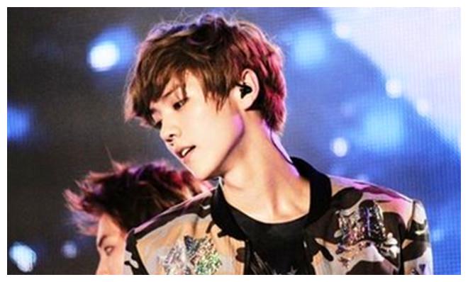 2020男歌星人气榜排名_2020年全球男明星收入排行榜出炉,中国影视大享成龙