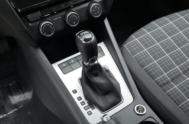 15万的斯柯达明锐真的好吗?车主开了1个月1900公里后说了实在话