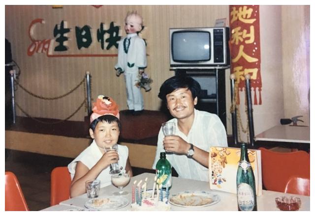 三毛餐厅回忆杀:80后天津小孩集体记忆,花15块钱过一把豪华生日