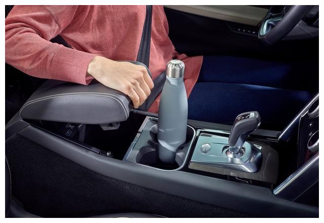 霸气来袭,2020款 路虎发现运动版 Land Rover Discovery Sport