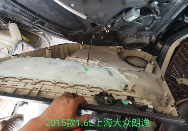 18款朗逸门板拆卸图解,11款朗逸门板拆卸图解 6l上海大众朗逸左后门板拆卸作业