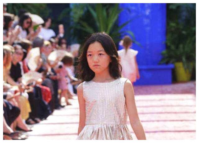 什么黄多多，王诗龄，李嫣？李连杰的两个女儿才是真学霸