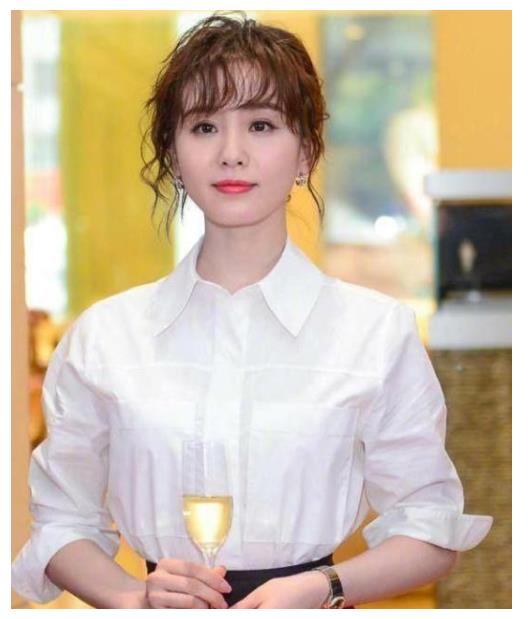乔欣迪丽热巴刘诗诗戚薇郑爽杨幂景甜,七位女星谁的泡面发型最美