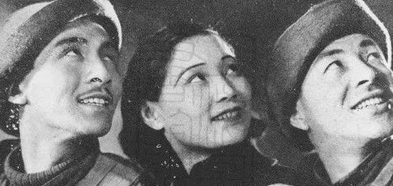 71岁陈莎莉婚姻坎坷，两婚两离至今单身，如今与儿子相依为命