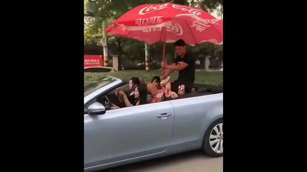 这就是我不买敞篷车的原因，会累死啊