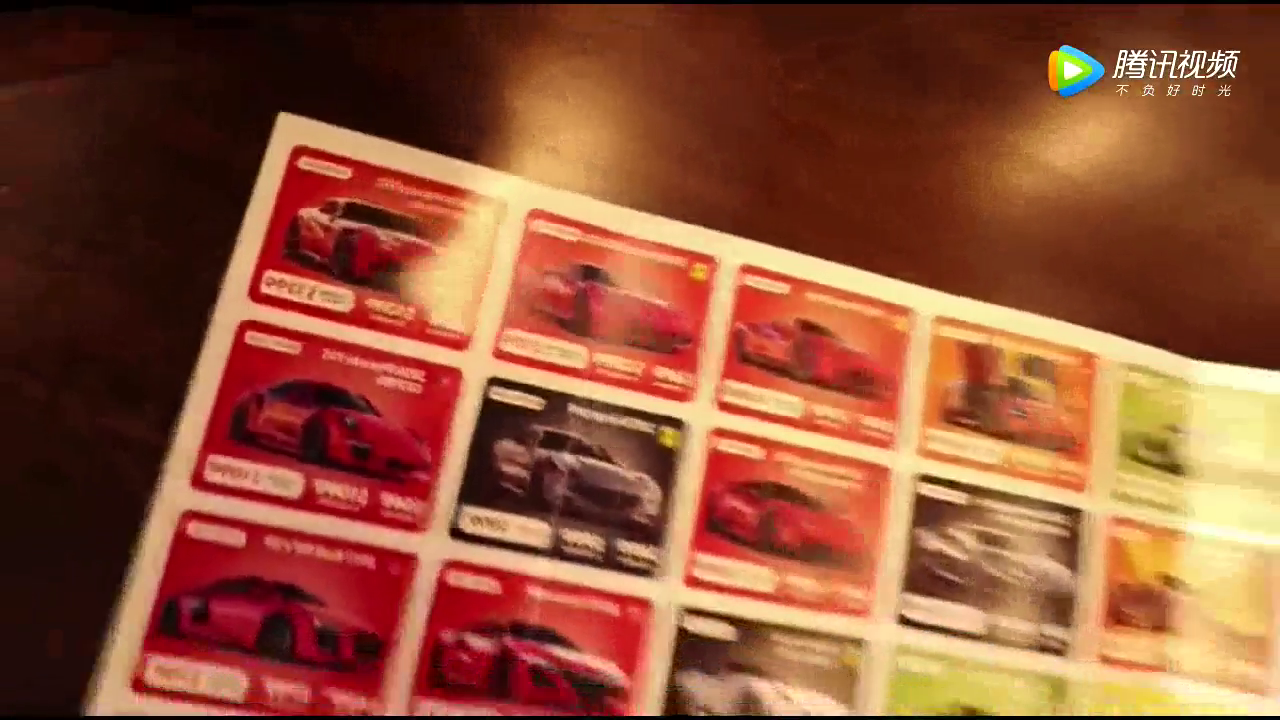 小伙699美元租了一台法拉利，感受一下超级跑车的霸气！