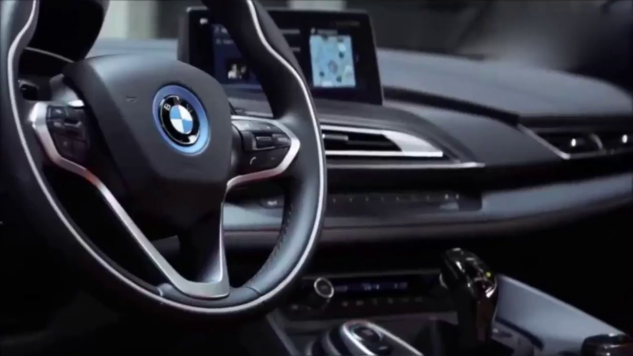 2019宝马i8敞篷跑车PK2019年特斯拉跑车，孰优孰劣？