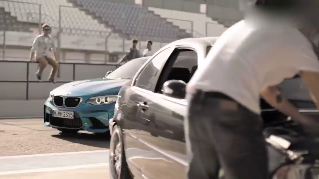 宝马M2最新海外官方宣传片尝鲜 动力强劲F21平台入门级跑车
