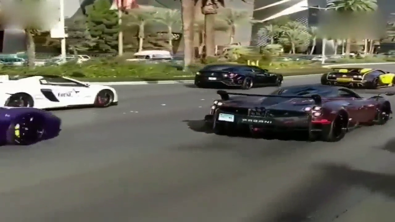 看到这些跑车，我都不好意思说自己见过超跑了，这简直太厉害了！