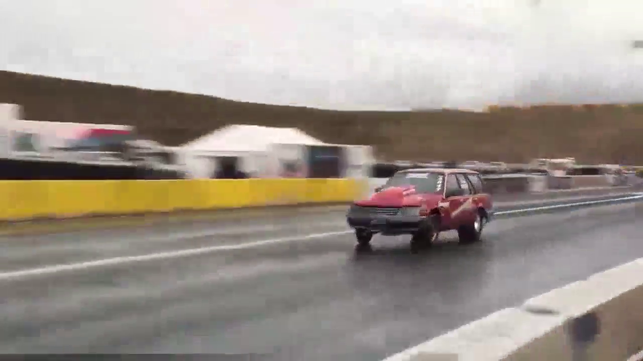 玩的够专业 改装车加装V8发动机飚速