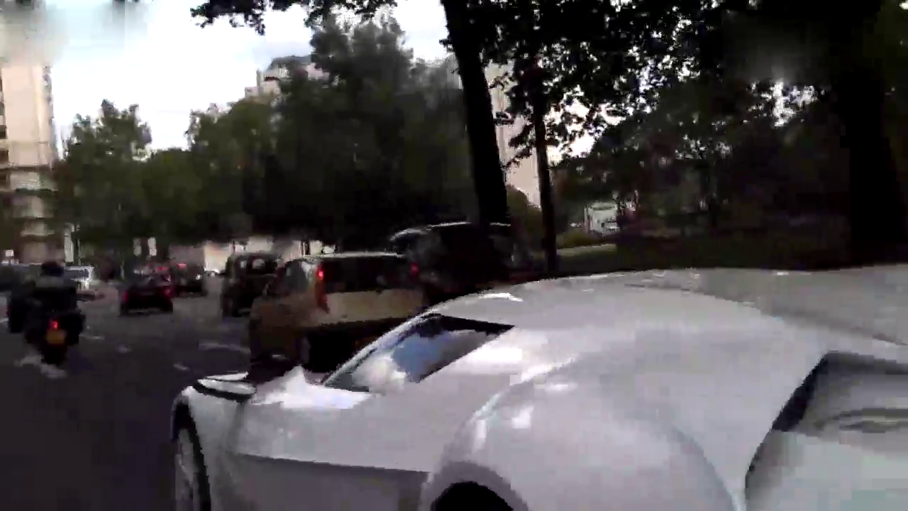 超罕见雪铁龙GT跑车上街 这造型绝对的赚足回头率