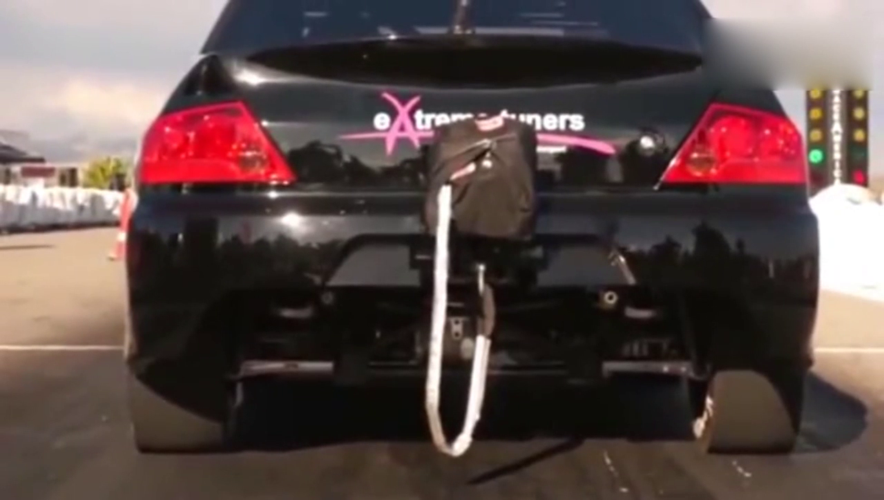 改装车的潜力到底多大？就连强如赛道王的法拉利，见面也不敢声张