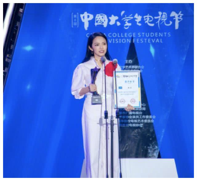 被唐一菲暗讽后，姚晨终于默默反击了，用作品来赢得大家的好感！