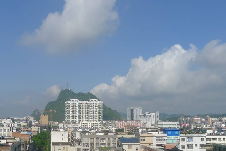 绥中县对沈阳来的人口的安排_绥中县医院图片(3)