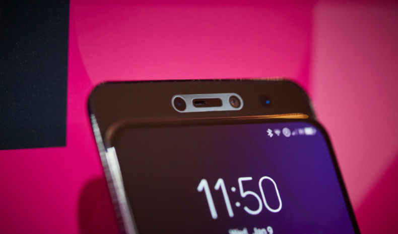 比小米9还要便宜的骁龙855旗舰手机,销量却不