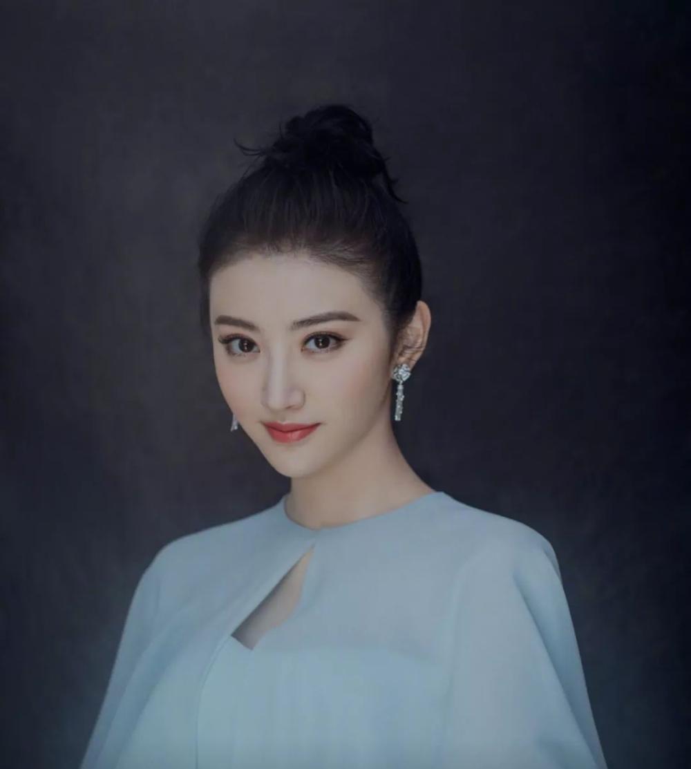 娱爷说,张雨绮没那么有钱?薛之谦踩着吴秀波洗