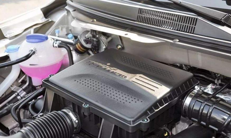 原车防冻液能用多久？修车师傅：记好这个数，别等爆缸再后悔