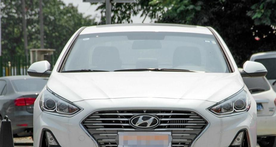 这里有“韩系三厢车“的最新资讯请不要错过