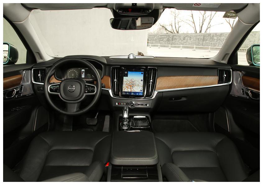 豪車也玩新能源？插電混動豪華轎車推薦