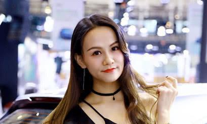 马自达使出大招，请来“奶奶车模”助阵，车友：砸锅卖铁也来一辆