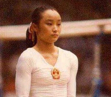 中国女子体操第二个冠军，巅峰期被骗出国，落魄回国靠教练救济