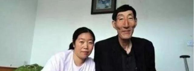 国内第一“巨人”鲍喜顺,不听医生劝阻执意生儿子,现状令人唏嘘