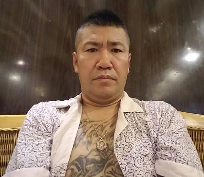 快手网红排行榜前50_快手5大土豪实力排行:丁老五身价20亿仅排第四,前三太强!