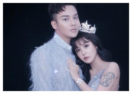 韩安冉朋友圈发文 新浪网