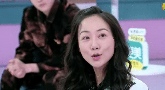 韩雪化妆品简单,秦奋却感慨价格昂贵,韩雪解释刷新对富人的认知